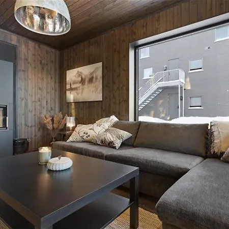 Lägenhet In-out - 3br, 2 Bath - Favn