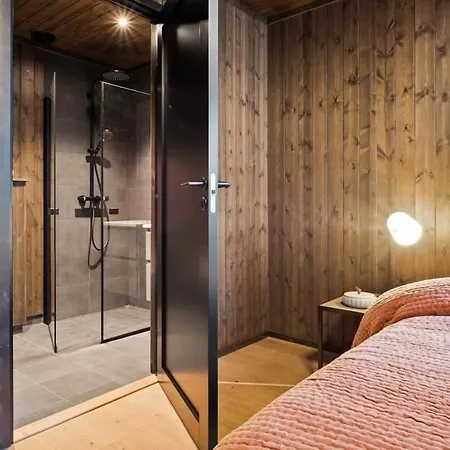 In-out - New - Favn * Hafjell