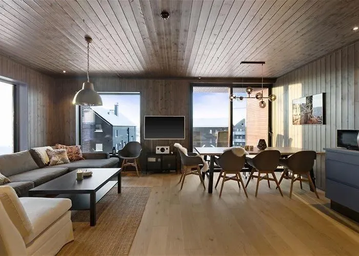 Apartment In-out - 3br, 2 Bath - Favn *
